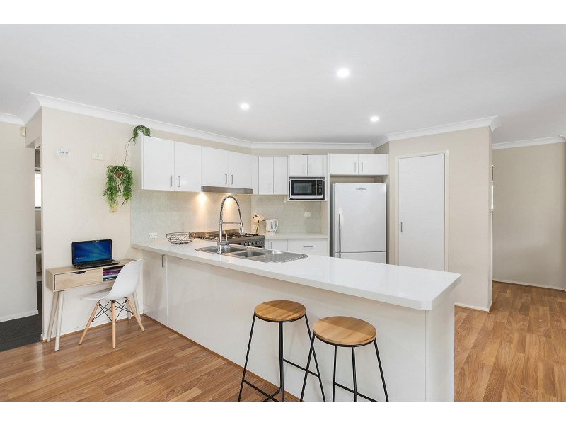 121 Blueridge Drive, Blue Haven NSW 2262