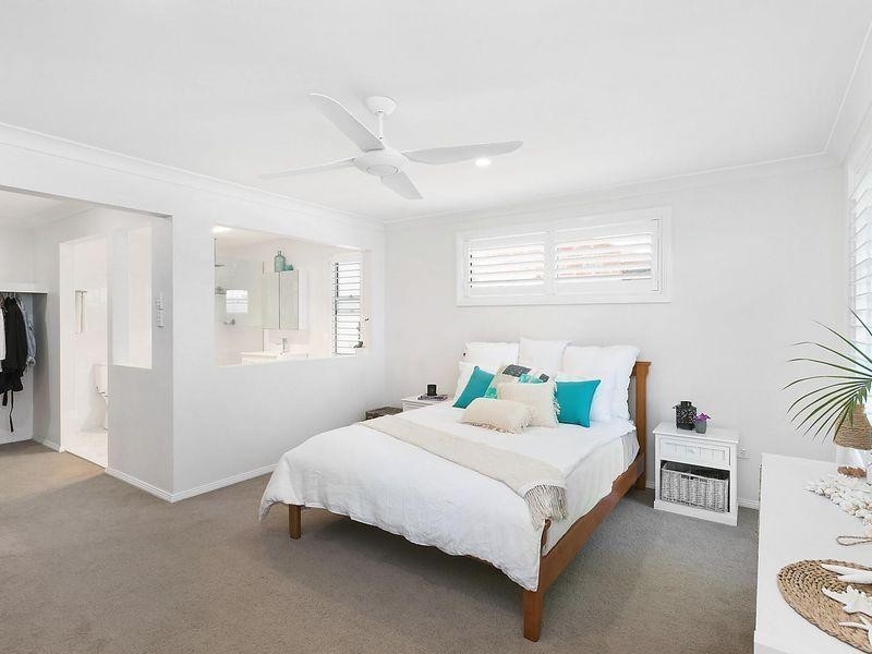 18 Dale Avenue, Chain Valley Bay NSW 2259