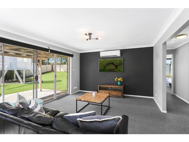 9 Blue Box Close, Hamlyn Terrace NSW 2259