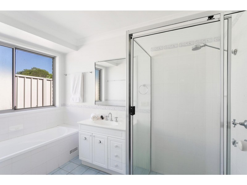 9 Blue Box Close, Hamlyn Terrace NSW 2259