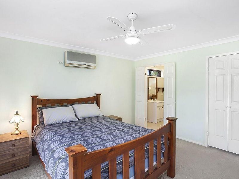 6 Morotai Avenue, Kingfisher Shores NSW 2259