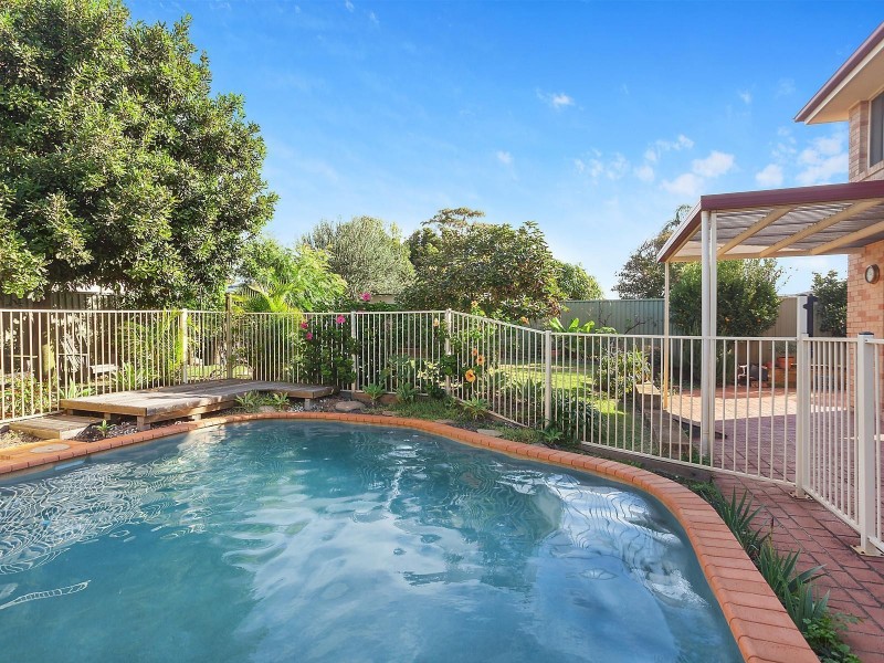 15 Kantara Road, Canton Beach NSW 2263