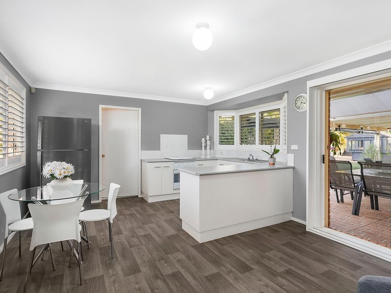 5 Candlewood Close, Kanwal NSW 2259