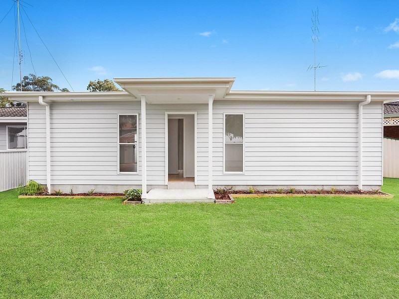 19 Gymea Crescent, Mannering Park NSW 2259