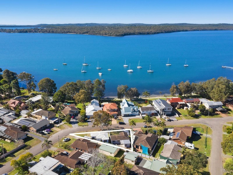 19 Gymea Crescent, Mannering Park NSW 2259