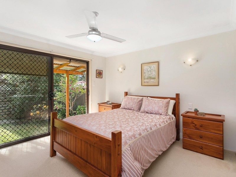 54 Cadonia Road, Tuggerawong NSW 2259