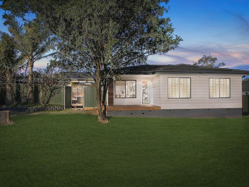 61 Pearce Road, Kanwal NSW 2259