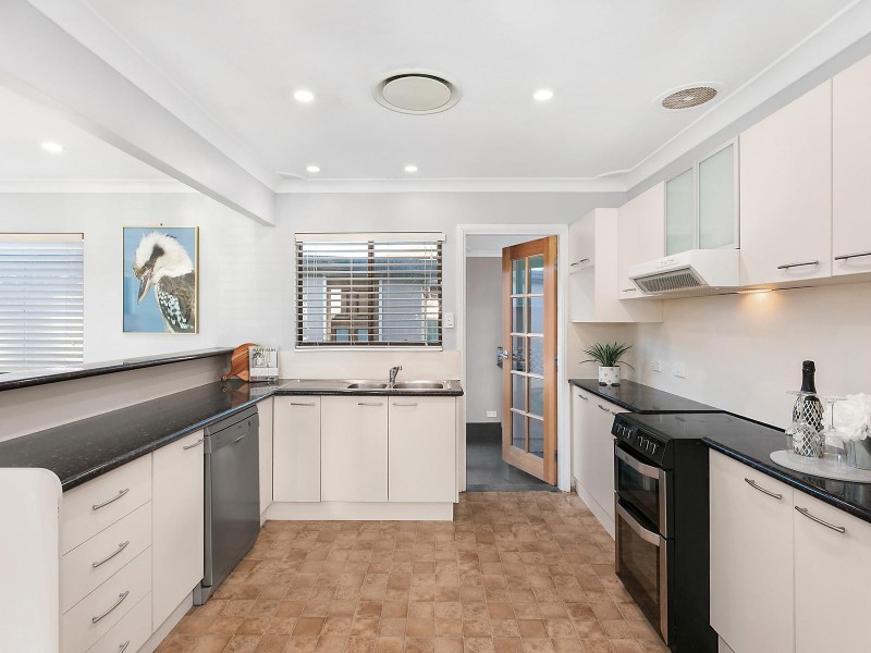 61 Pearce Road, Kanwal NSW 2259