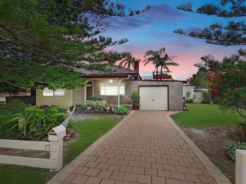 17 Victoria Street, Norah Head NSW 2263