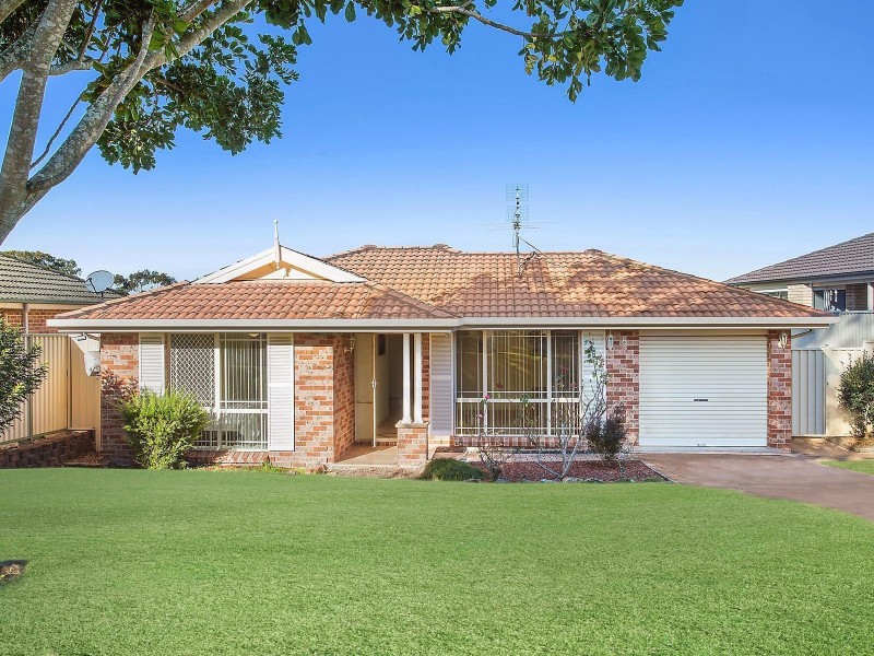 8 Myee Place, Blue Haven NSW 2262