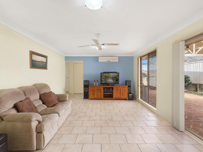 8 Myee Place, Blue Haven NSW 2262