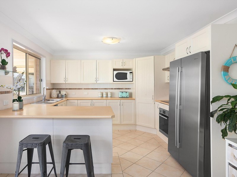 34 Mulwala Drive, Wyee Point NSW 2259