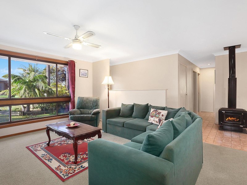 12 Westbrook Parade, Gorokan NSW 2263