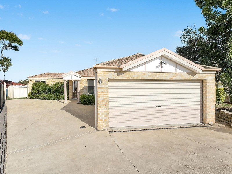 19 Lady Kendall Drive, Blue Haven NSW 2262