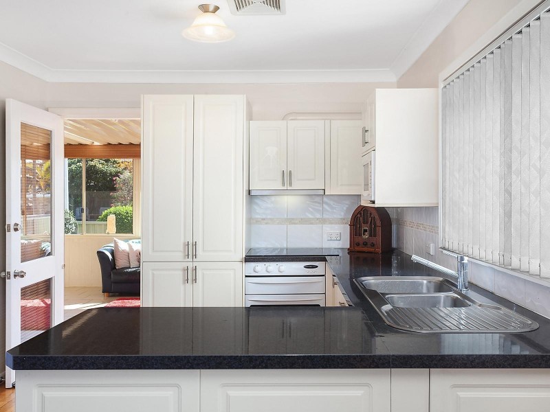 41 Carinya Street, Charmhaven NSW 2263