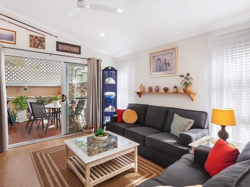 201/1A Stockton Street, Morisset NSW 2264