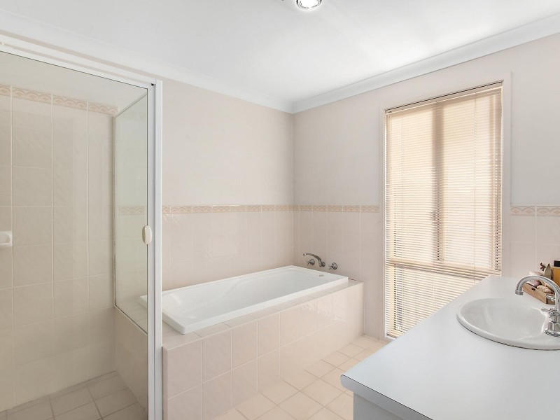 7 Mebbin Circuit, Woongarrah NSW 2259