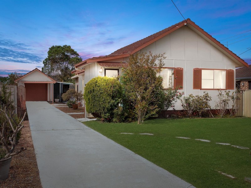 34 Goobarabah Avenue, Gorokan NSW 2263