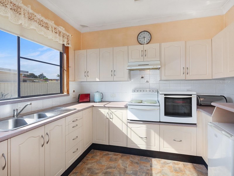 34 Goobarabah Avenue, Gorokan NSW 2263