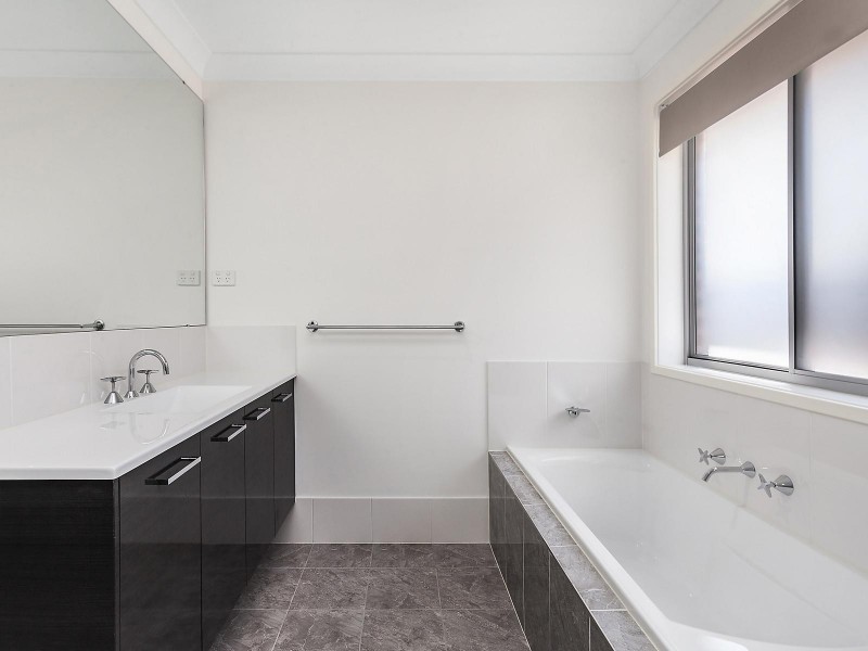 25 Cedar Cutters Crescent, Cooranbong NSW 2265