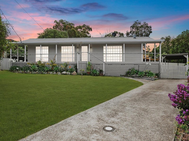 4 Azalea Close, Lake Munmorah NSW 2259