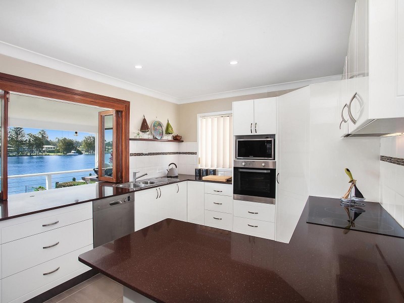 83 Stingaree Point Drive, Dora Creek NSW 2264