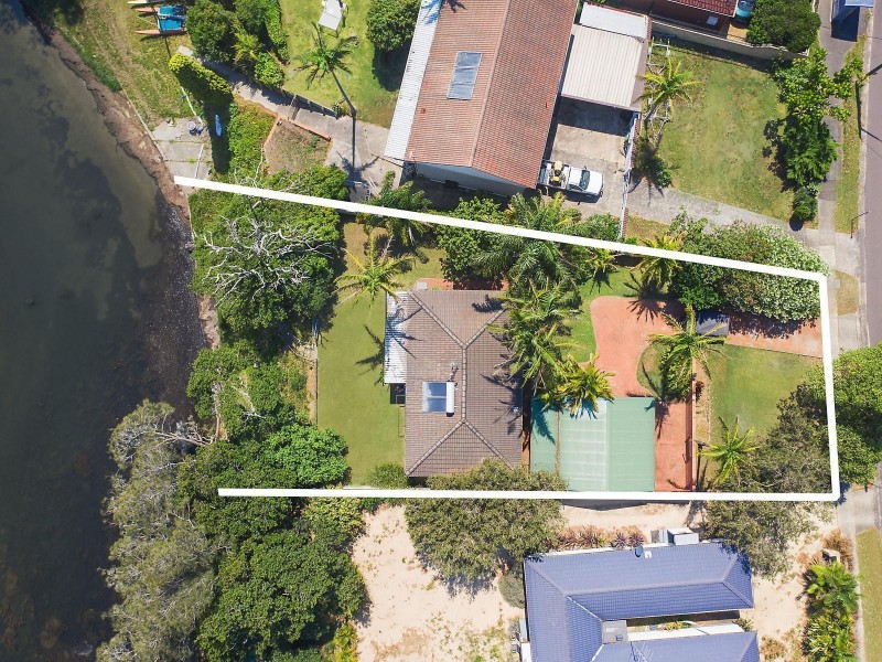 12 Main Road, Toukley NSW 2263