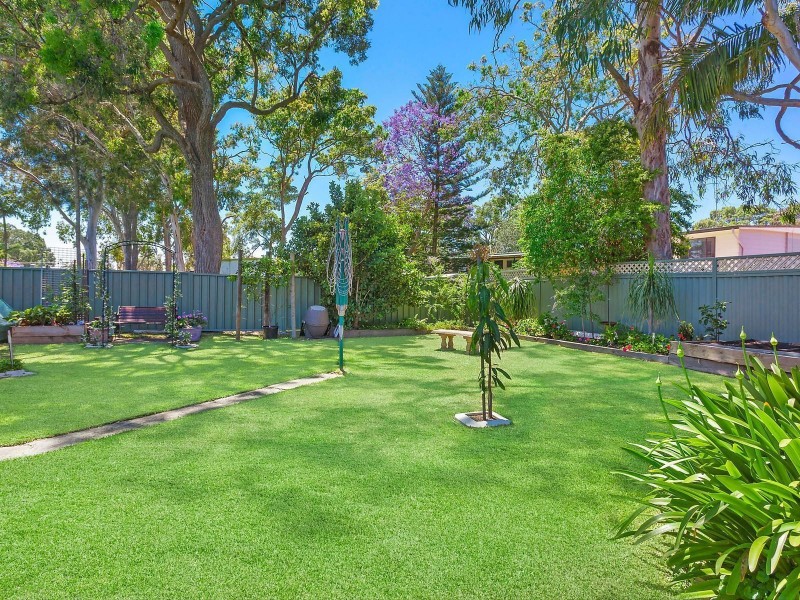 96 Kullaroo Road, Summerland Point NSW 2259