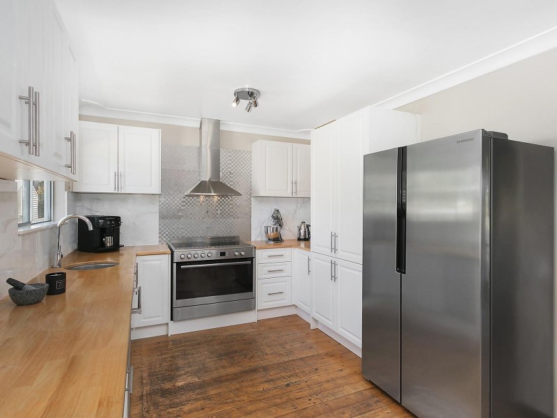 1 Sixth Avenue, Toukley NSW 2263