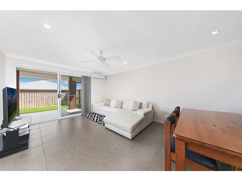 43 Mirug Crescent, Fletcher NSW 2287