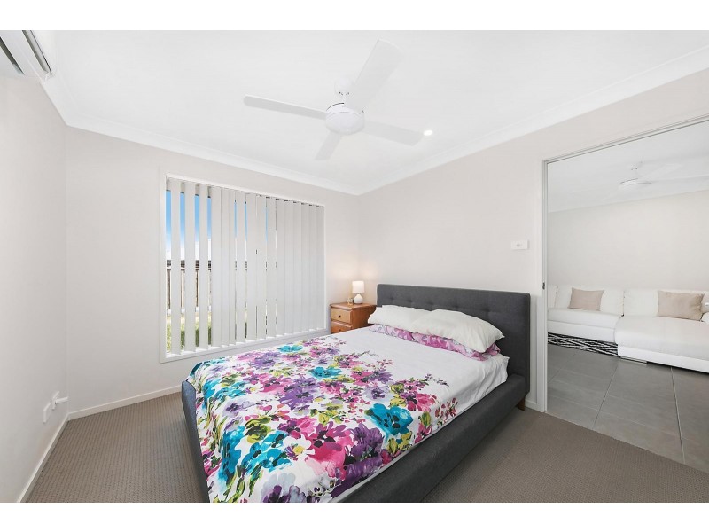 43 Mirug Crescent, Fletcher NSW 2287