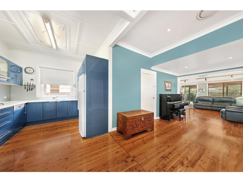 12 Dunkley Avenue, New Lambton NSW 2305