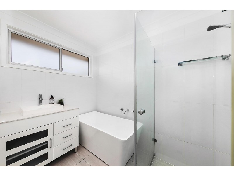 33 Wallace Street, Kotara NSW 2289
