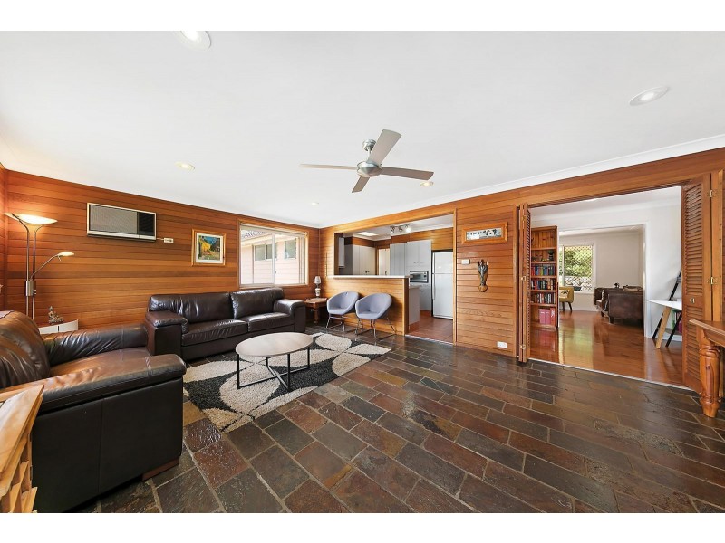 33 Wallace Street, Kotara NSW 2289