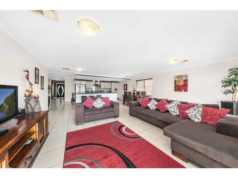 4 Prestwick Street, Fletcher NSW 2287