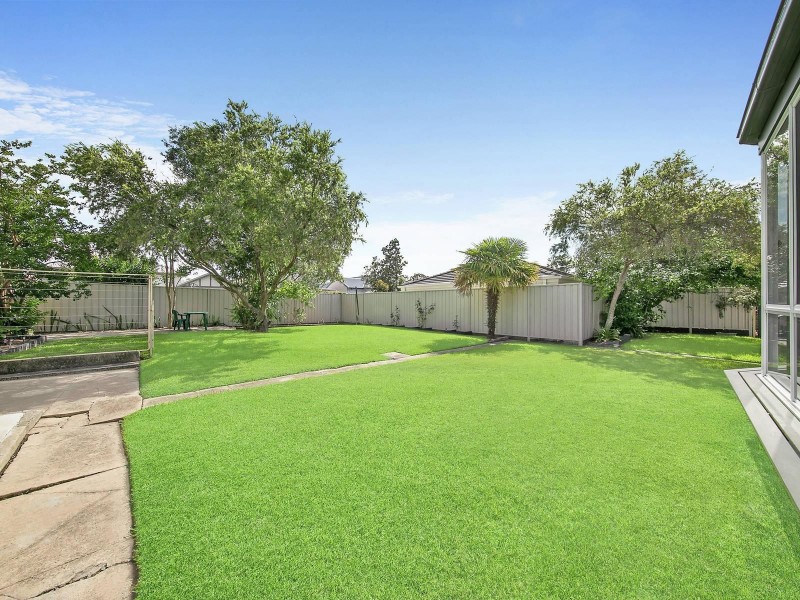 2 Dunkley Avenue, New Lambton NSW 2305