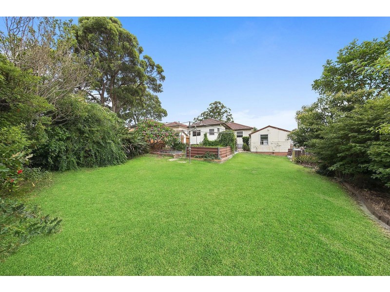 4 March Street, Kotara NSW 2289
