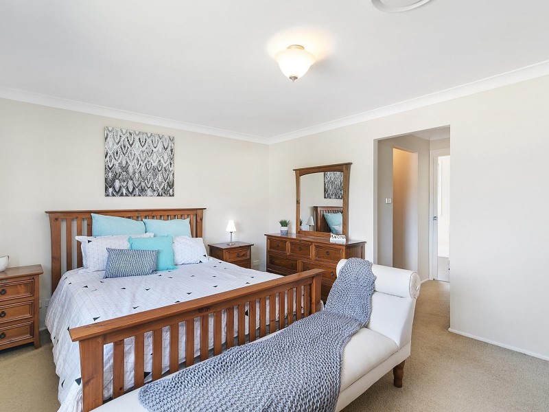 14 Hampton Way, Maryland NSW 2287