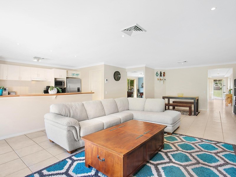 9 Meranti Avenue, Fletcher NSW 2287