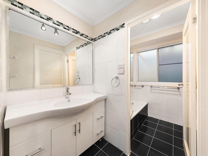 2 Sarina Street, Maryland NSW 2287