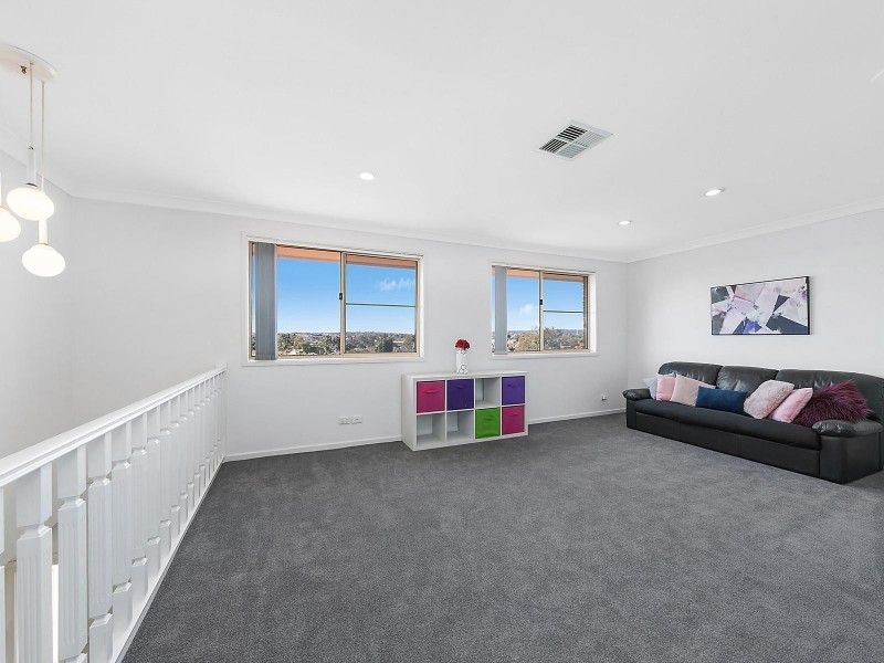 5 Tinobah Place, Maryland NSW 2287