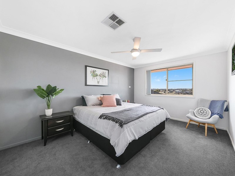 5 Tinobah Place, Maryland NSW 2287