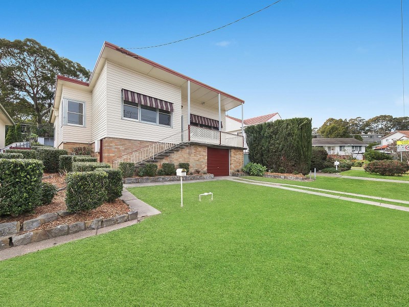 11 Carolyn Street, Adamstown Heights NSW 2289