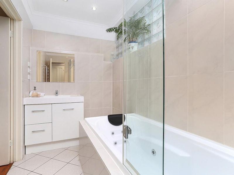 160 Tramway Parade, Beaumaris VIC 3193