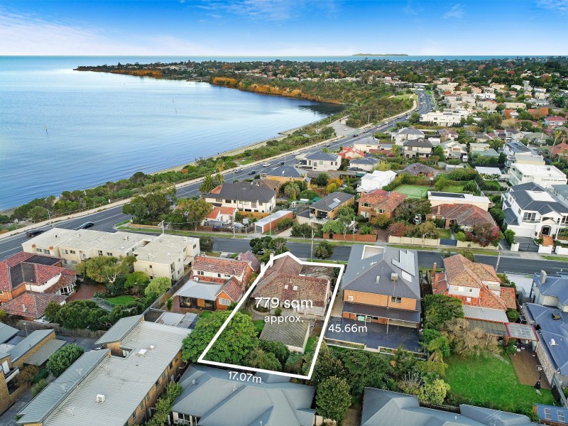 4 Plummer Road, Mentone VIC 3194