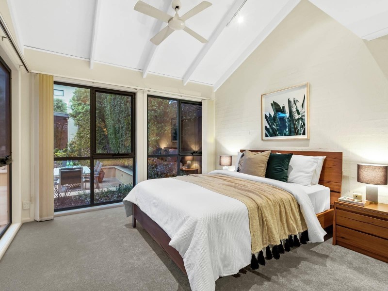 215-216 Beach Road, Mordialloc VIC 3195