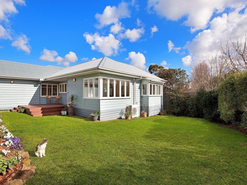 11 Harcourt Street, Blackburn North VIC 3130