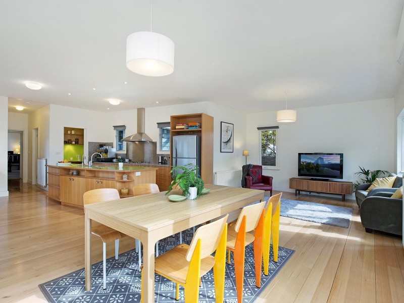 11 Harcourt Street, Blackburn North VIC 3130