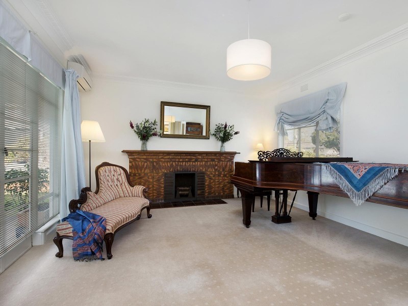 11 Harcourt Street, Blackburn North VIC 3130