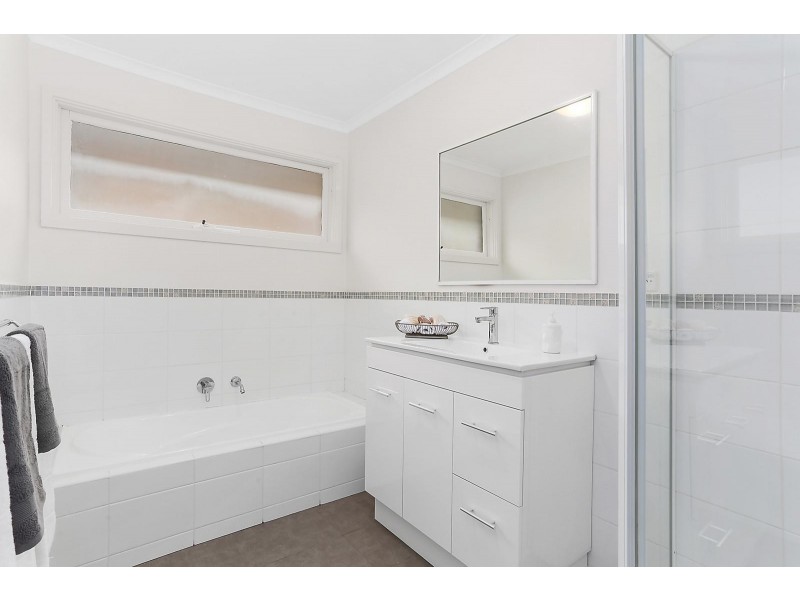 12 Amberley Court, Wantirna VIC 3152